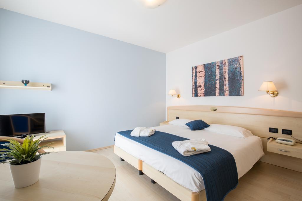 Hotel Da Remo Tenna Buitenkant foto